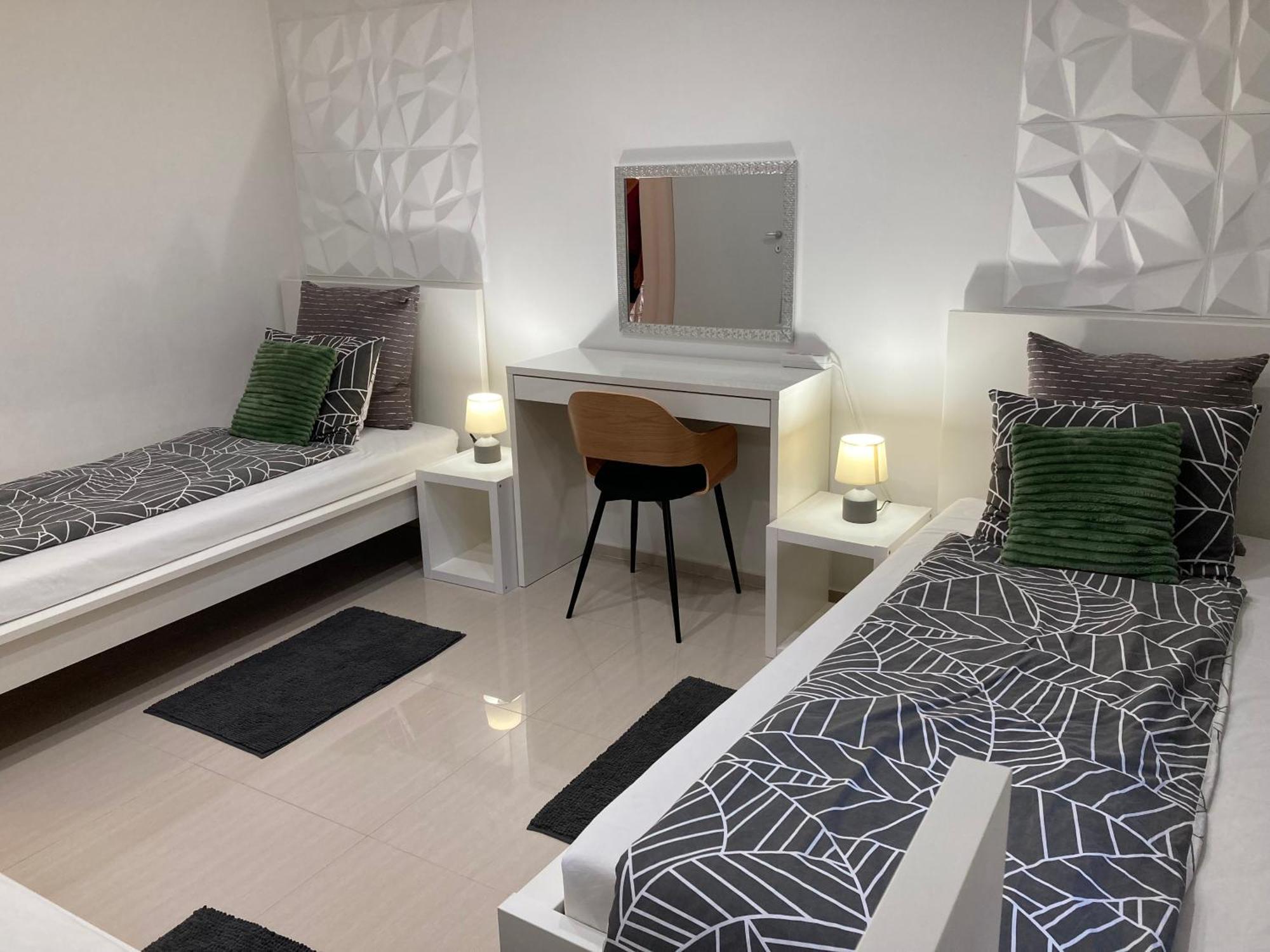 Apartman Sonas With Free Private Parking Karlovac Exterior photo
